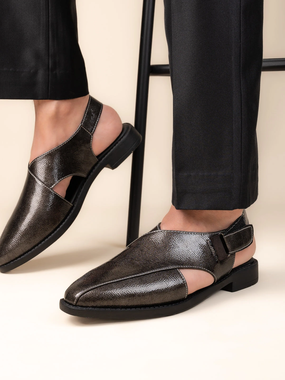 Alberto Torresi Grey Patent Crinkle Peshawari Sandal With Padded Insole 1 Alberto Torresi Grey Patent Crinkle Peshawari Sandal With Padded Insole